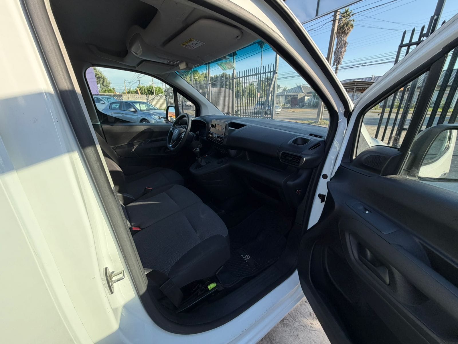 Opel Combo Hdi L1 — foto 8 de 14