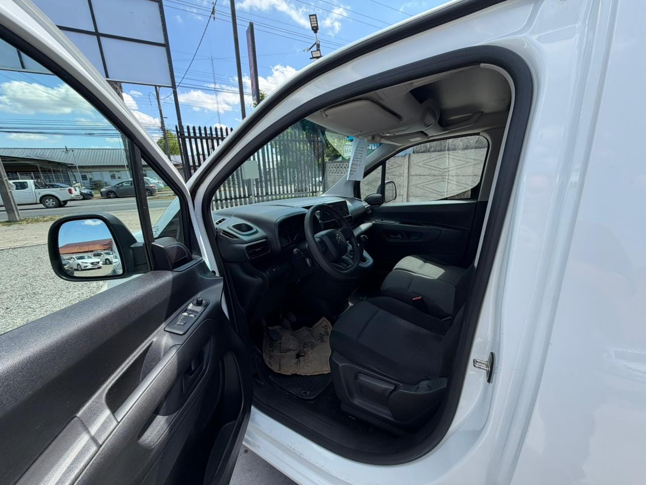 Citroën Berlingo K9 1.6 Hdi — foto 9 de 15