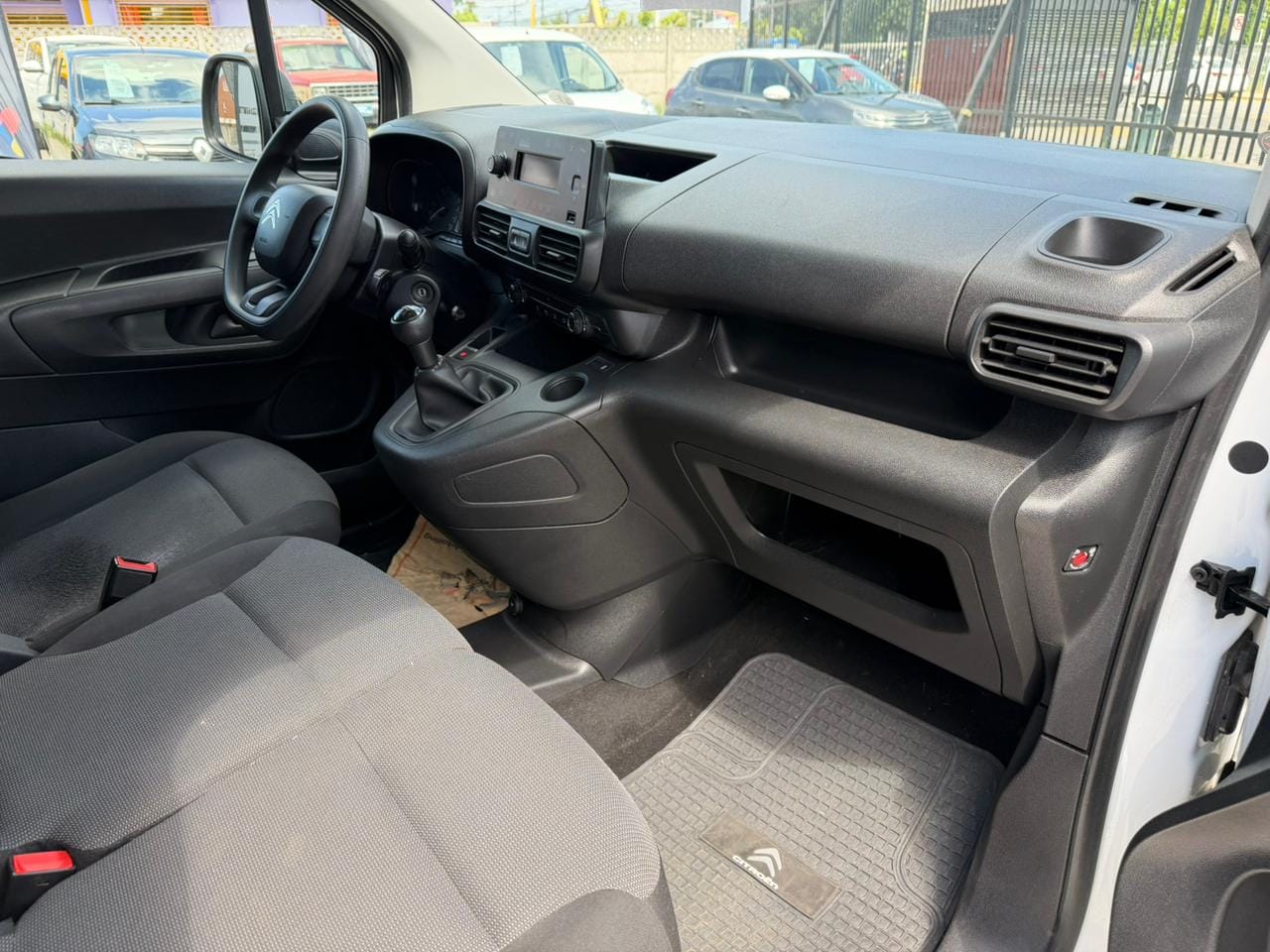Citroën Berlingo K9 1.6 Hdi — foto 12 de 15