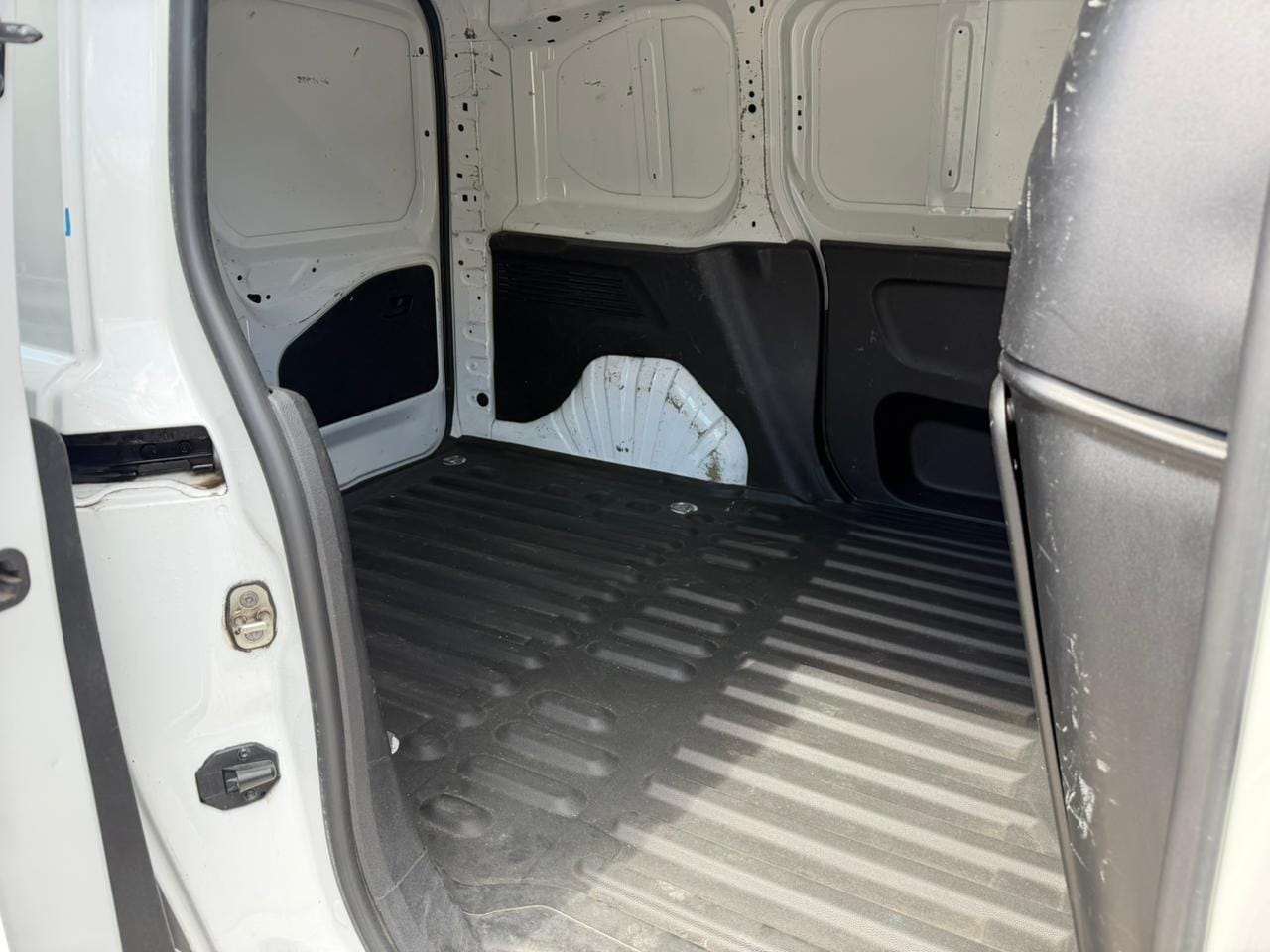Citroën Berlingo K9 1.6 Hdi — foto 13 de 15