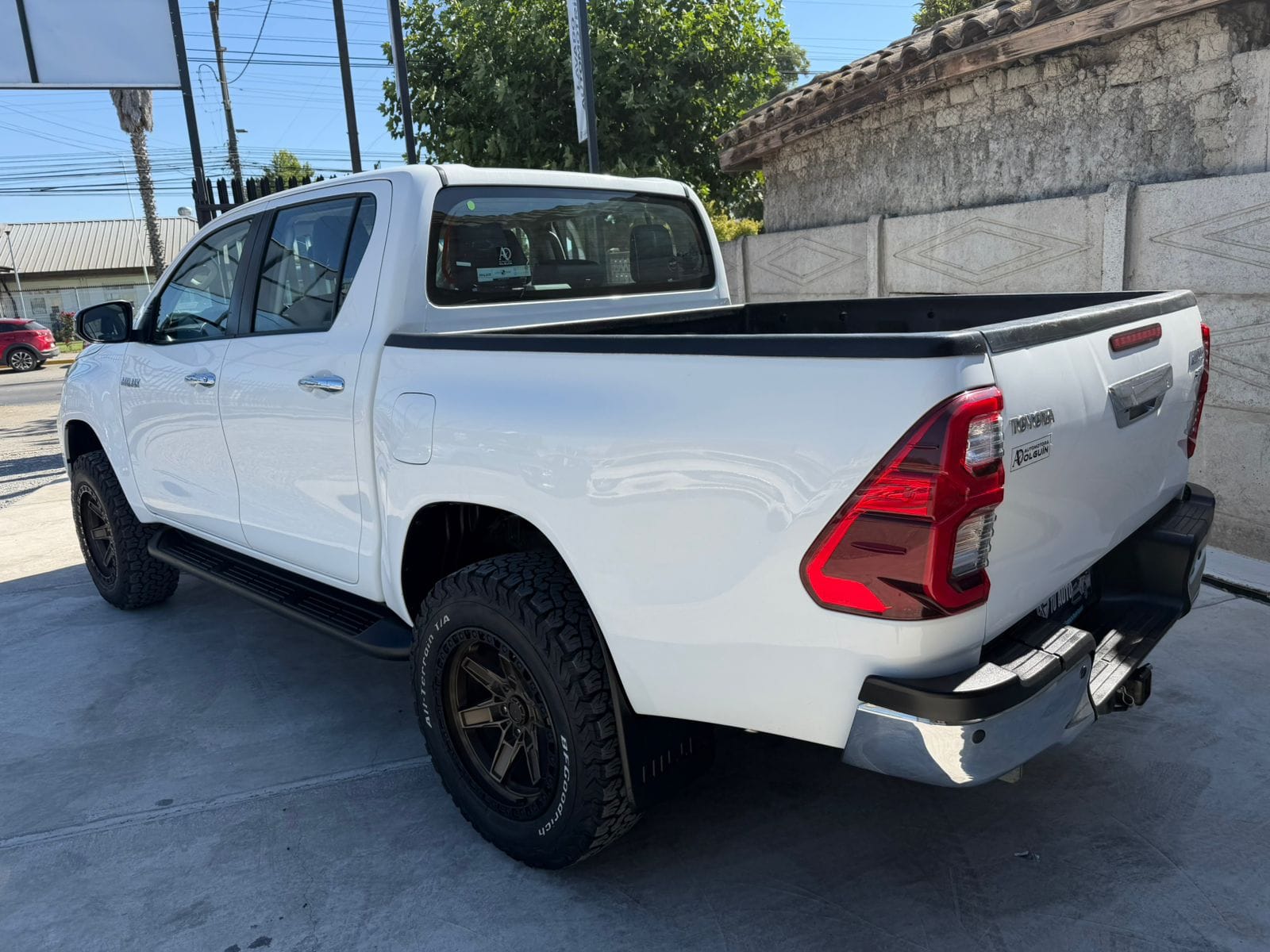 Toyota Hilux — foto 4 de 24