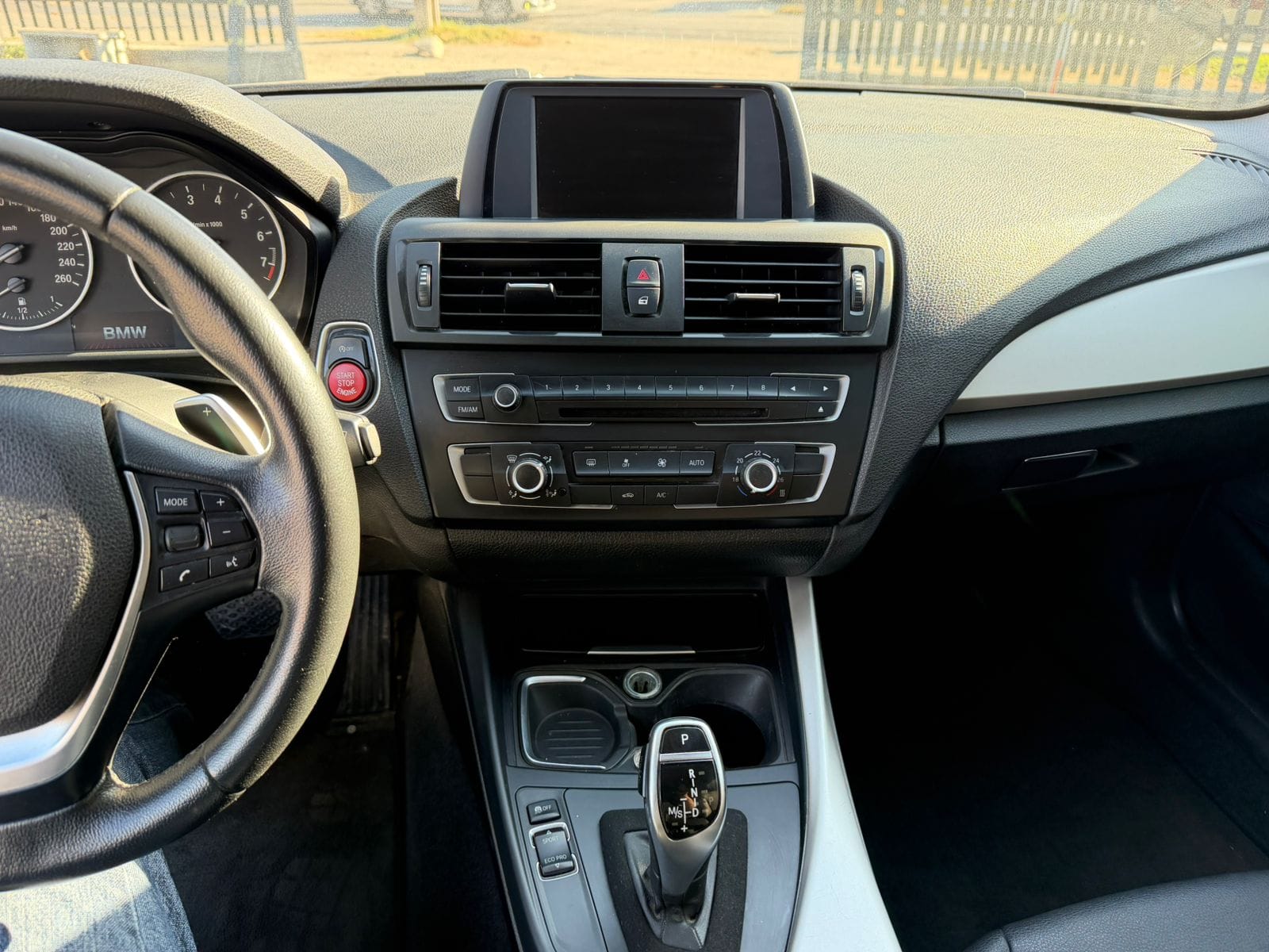 BMW 220I Coupe 2.0 Aut — foto 11 de 14