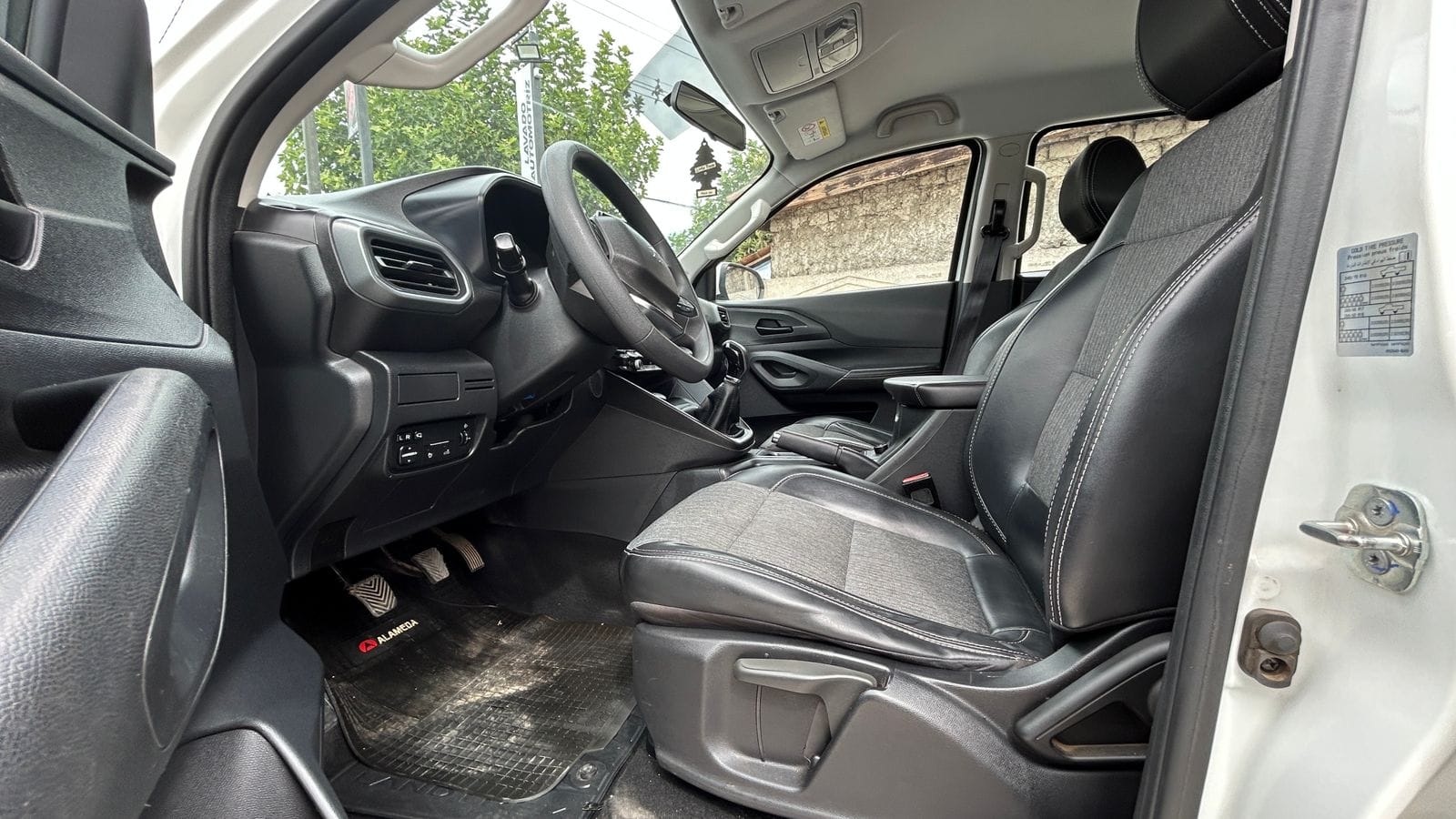 Peugeot Landtrek Hdi — foto 9 de 13