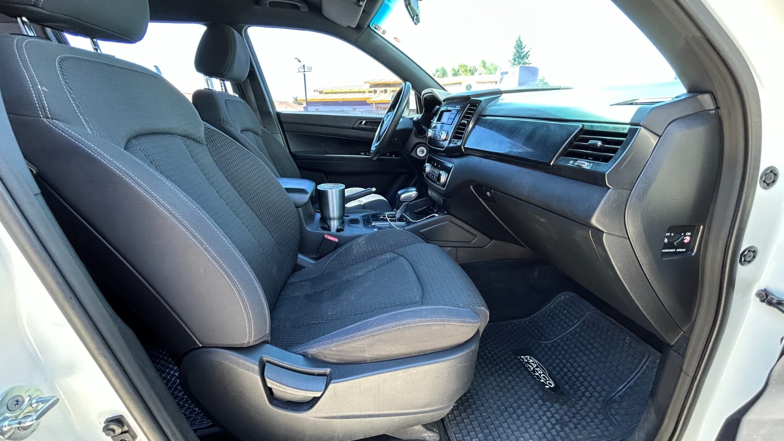 SsangYong Grand Musso 2,2 Aut — foto 10 de 12