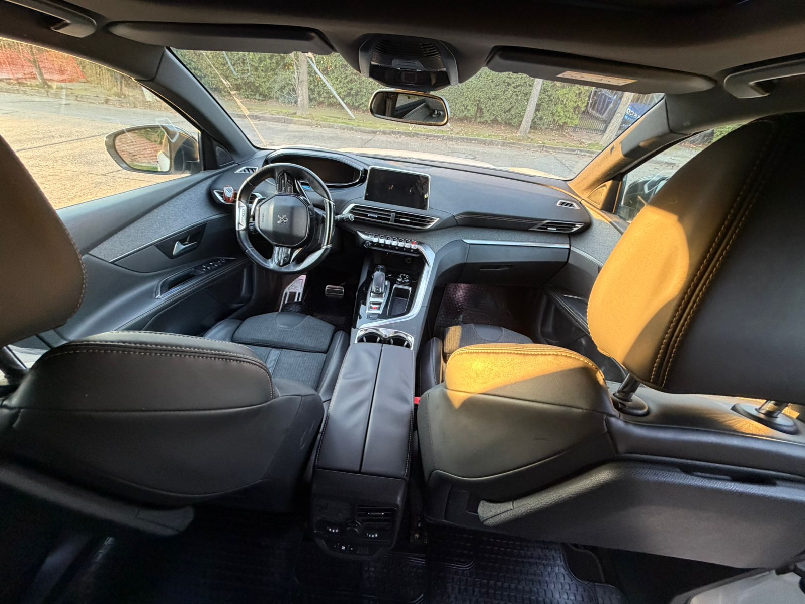 Peugeot 5008 Thp1,6 Aut — foto 9 de 19