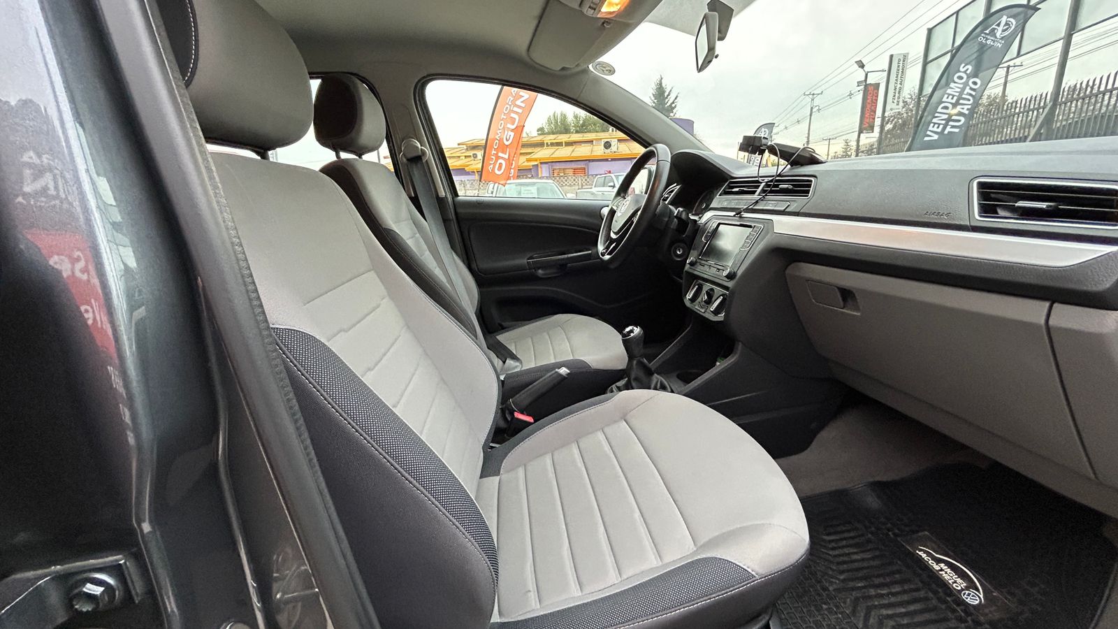 Volkswagen Gol Highline — foto 10 de 15