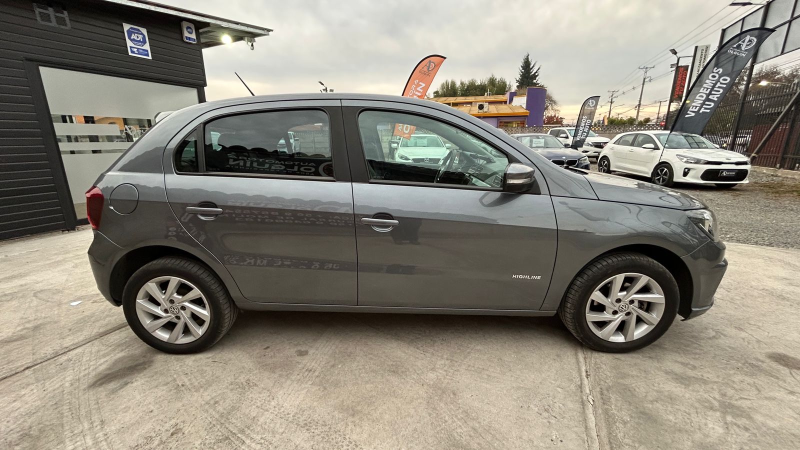 Volkswagen Gol Highline — foto 2 de 15