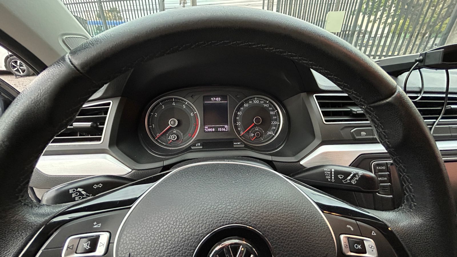 Volkswagen Gol Highline — foto 8 de 15