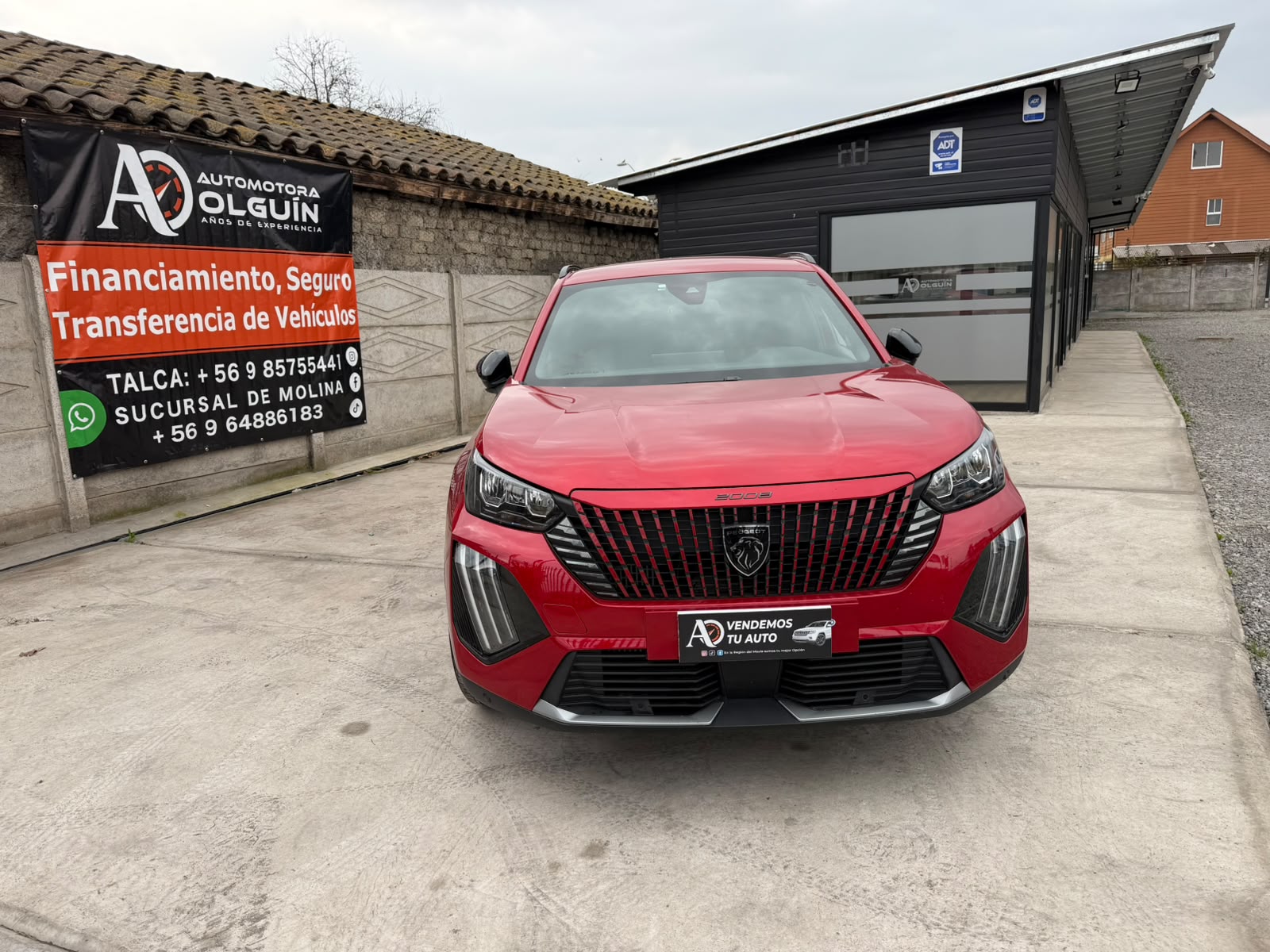 Peugeot 2008 Allure Híbrido Aut