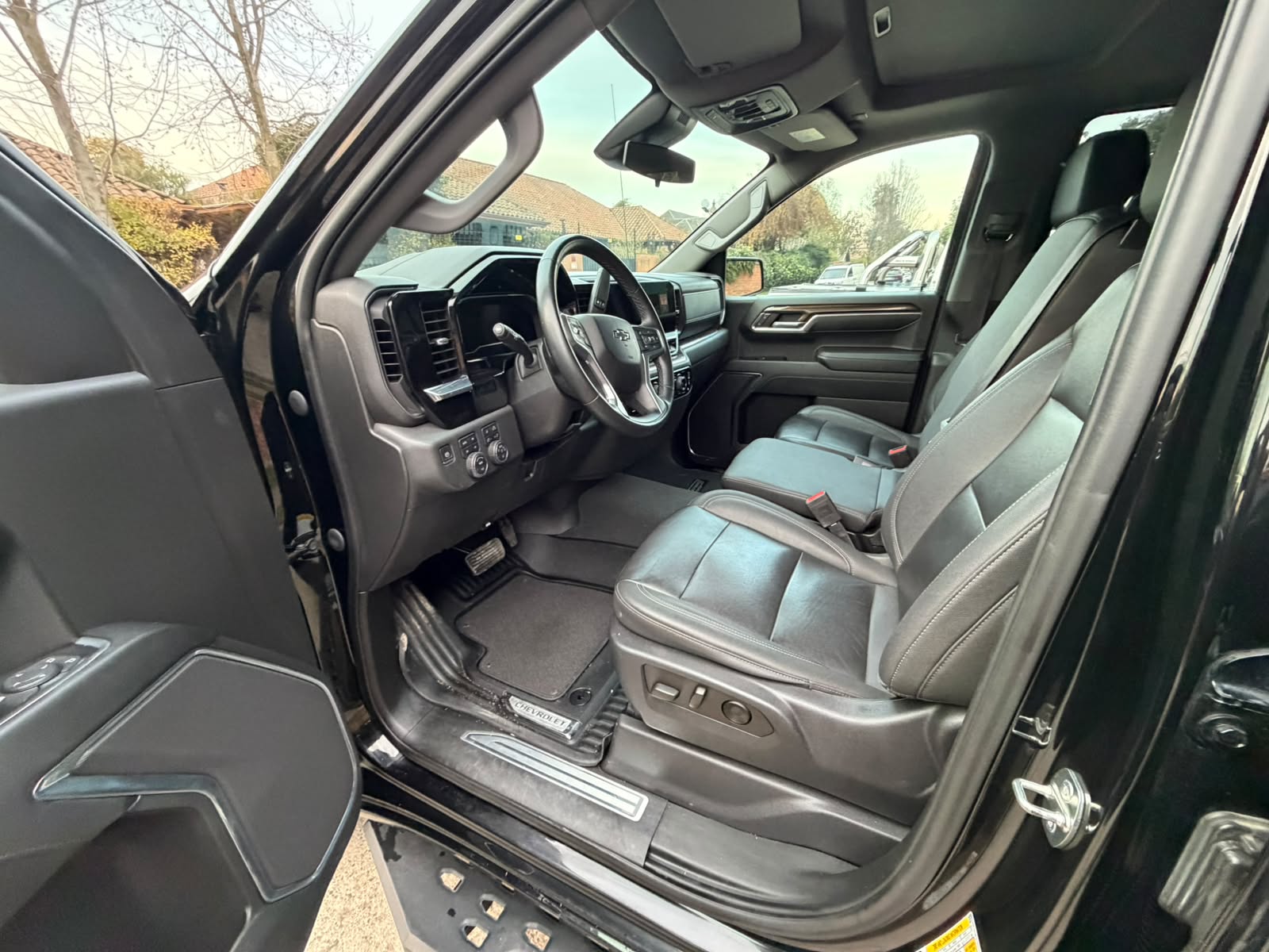 Chevrolet Silverado Trail Boss Z714X4 Cc5.3 Aut — foto 9 de 19