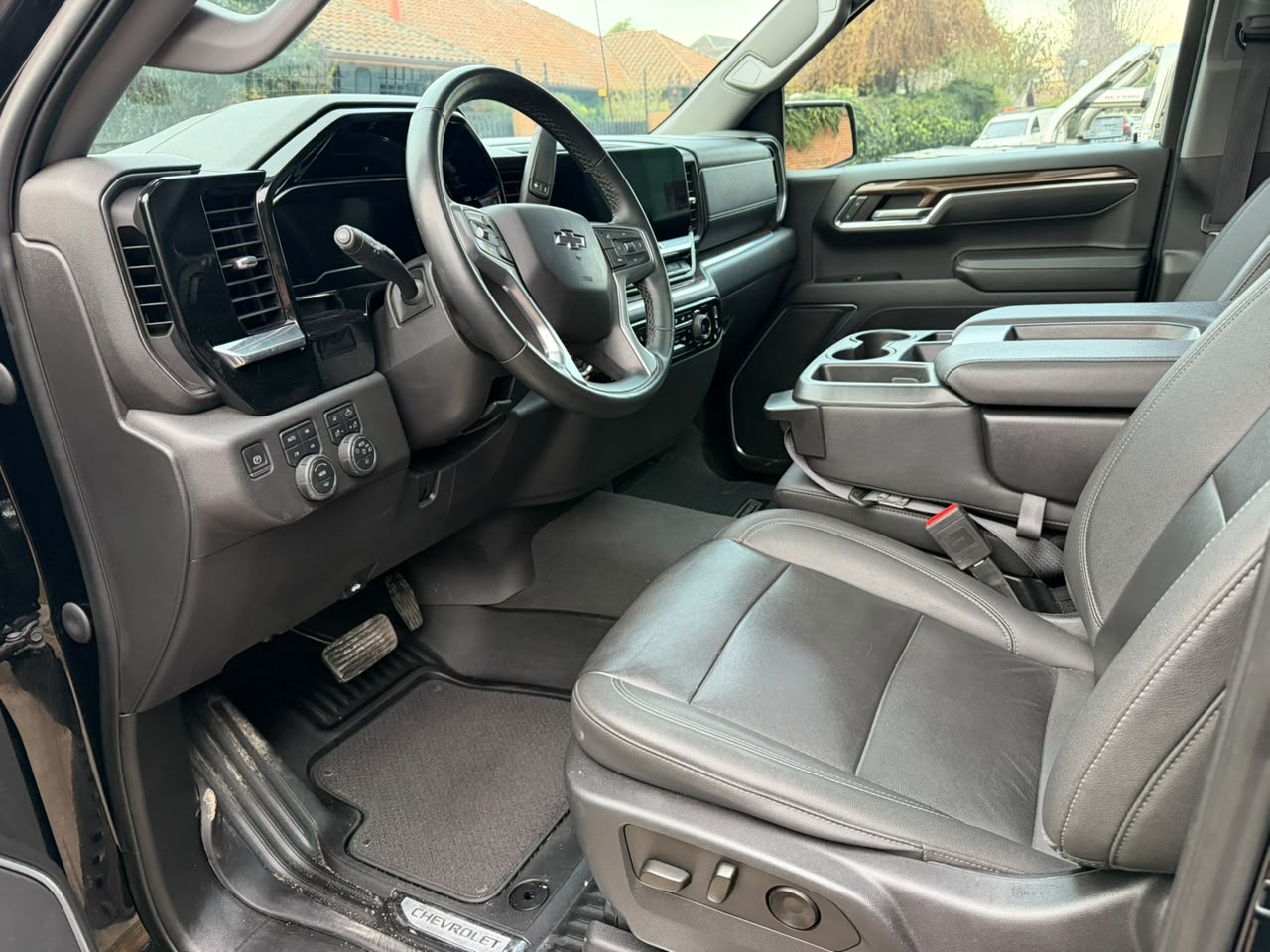 Chevrolet Silverado Trail Boss Z714X4 Cc5.3 Aut — foto 12 de 19