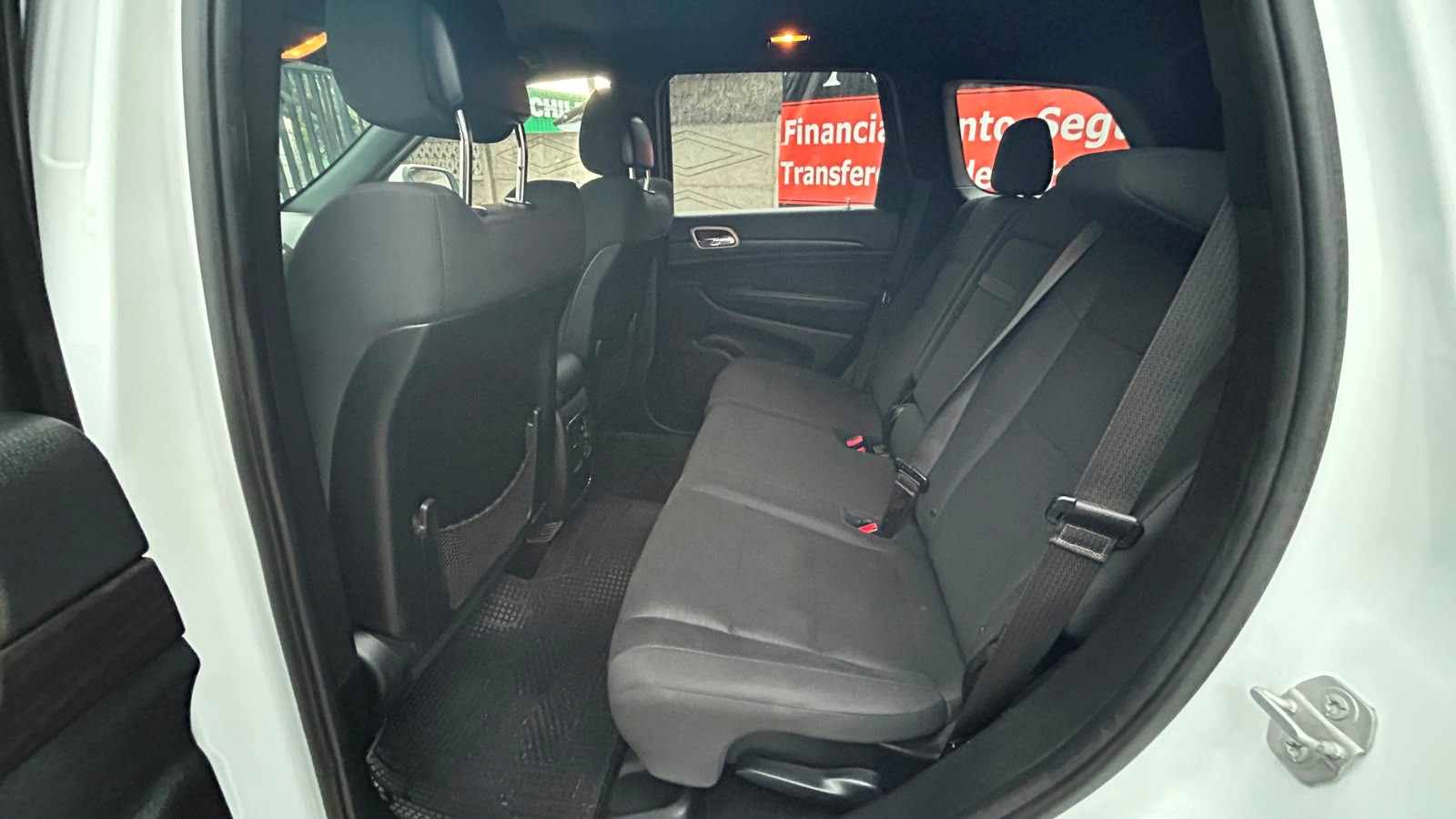 Jeep Grand Cherokee Laredo 3,6 4X4 Aut — foto 12 de 17