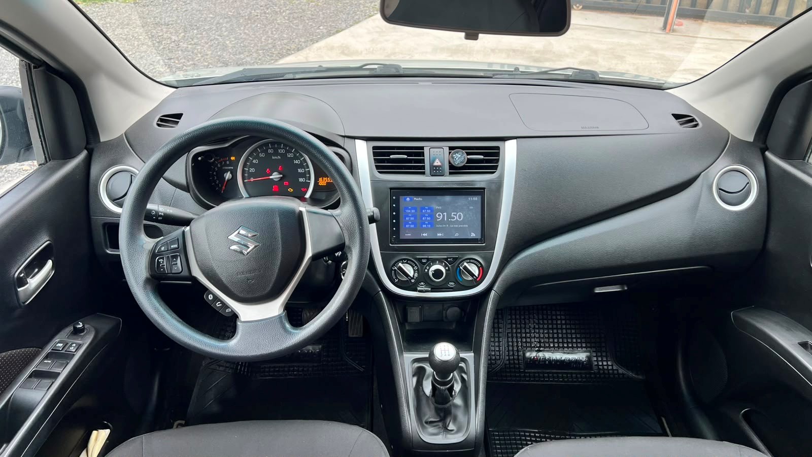 Suzuki Celerio Glx1.0 Ac Hb — foto 9 de 11