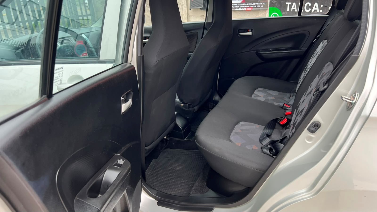 Suzuki Celerio Glx1.0 Ac Hb — foto 10 de 11