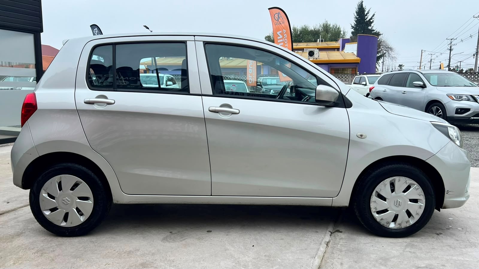 Suzuki Celerio Glx1.0 Ac Hb — foto 4 de 11