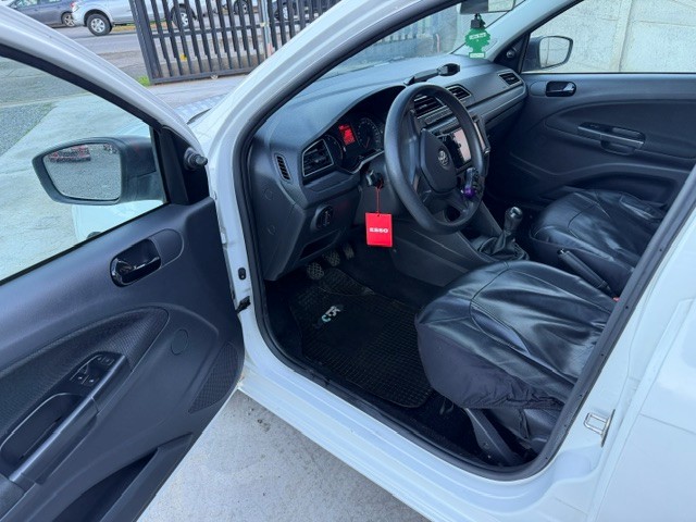 Volkswagen Gol Trendline — foto 13 de 19