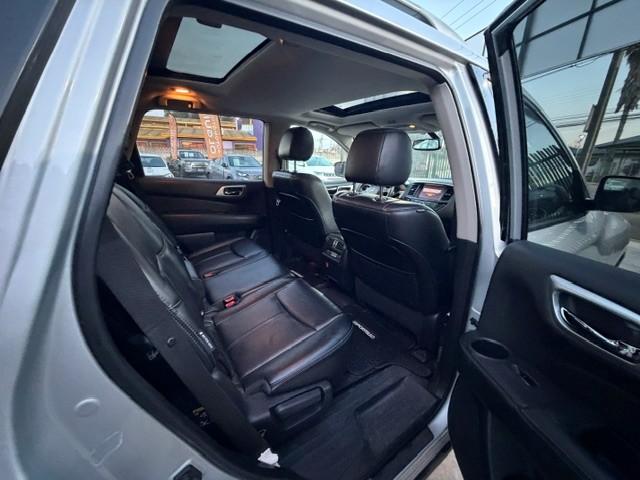 Nissan Pathfinder — foto 13 de 17