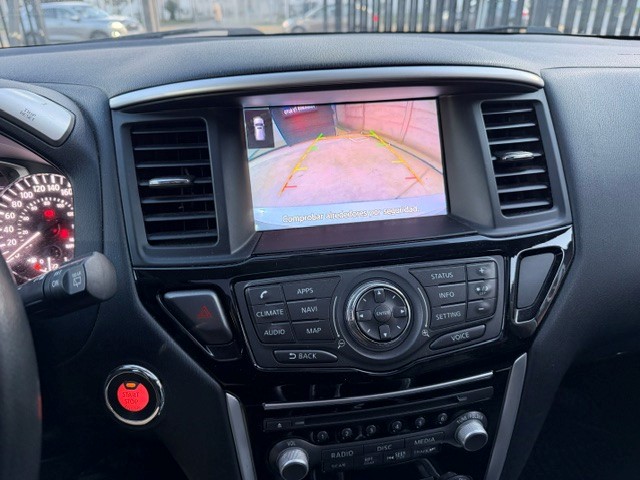 Nissan Pathfinder — foto 16 de 17
