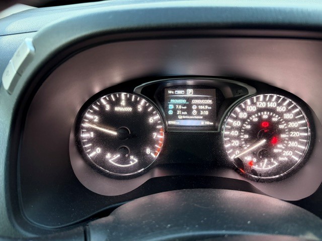 Nissan Pathfinder — foto 17 de 17