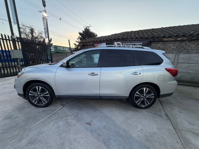 Nissan Pathfinder — foto 4 de 17