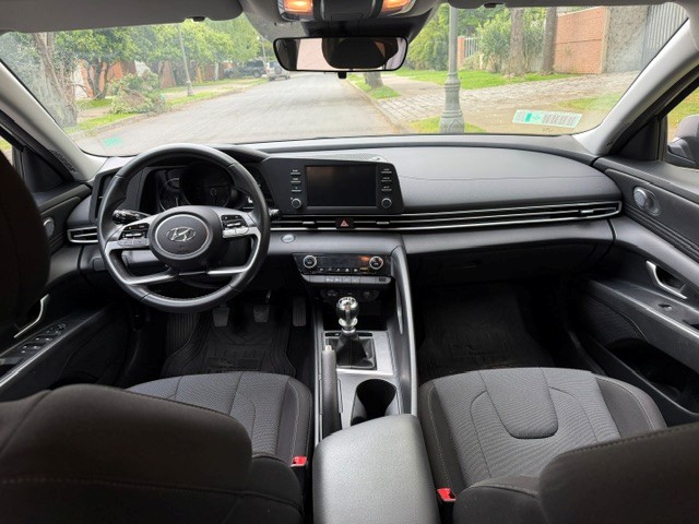 Hyundai Elantra Cn7 — foto 10 de 18