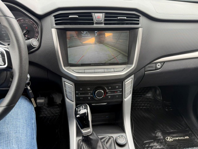 Maxus T60 Dcab — foto 13 de 15