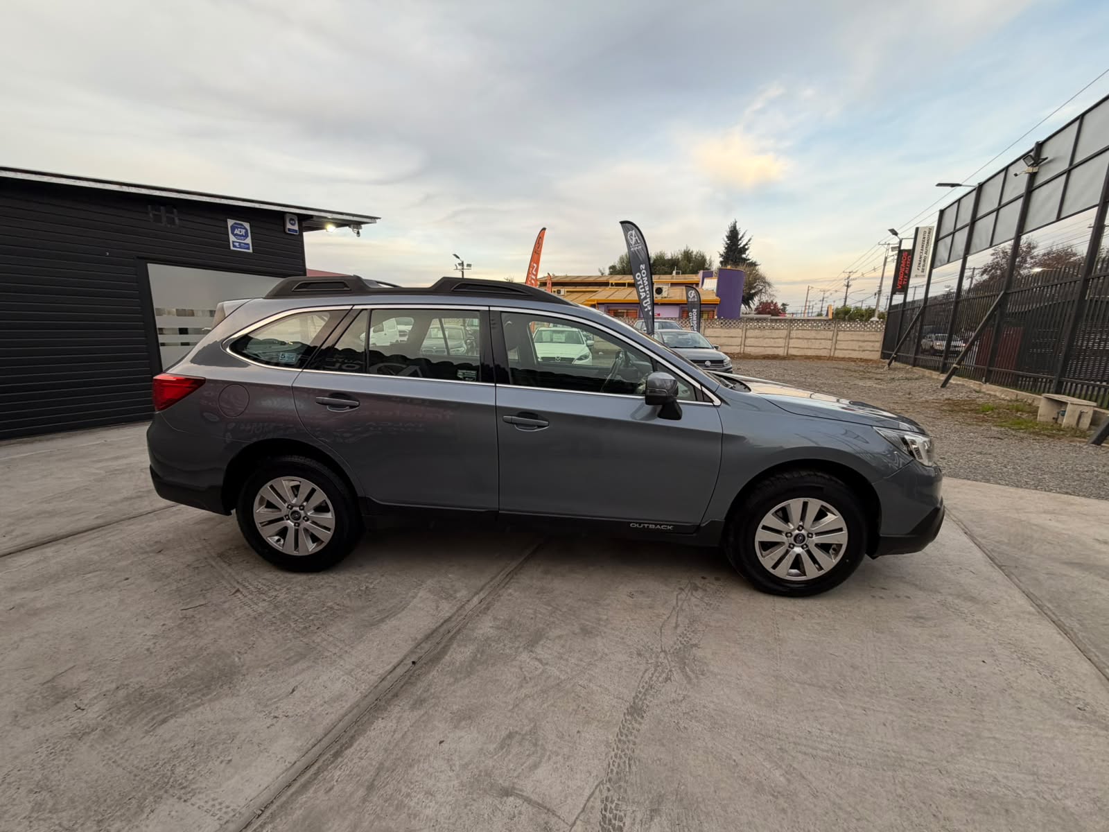 Subaru New Outback — foto 7 de 18